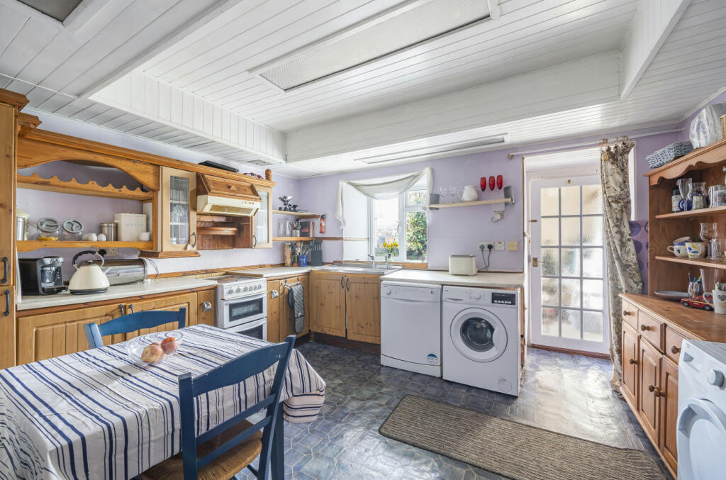 Kitchen/Breakfast Rm