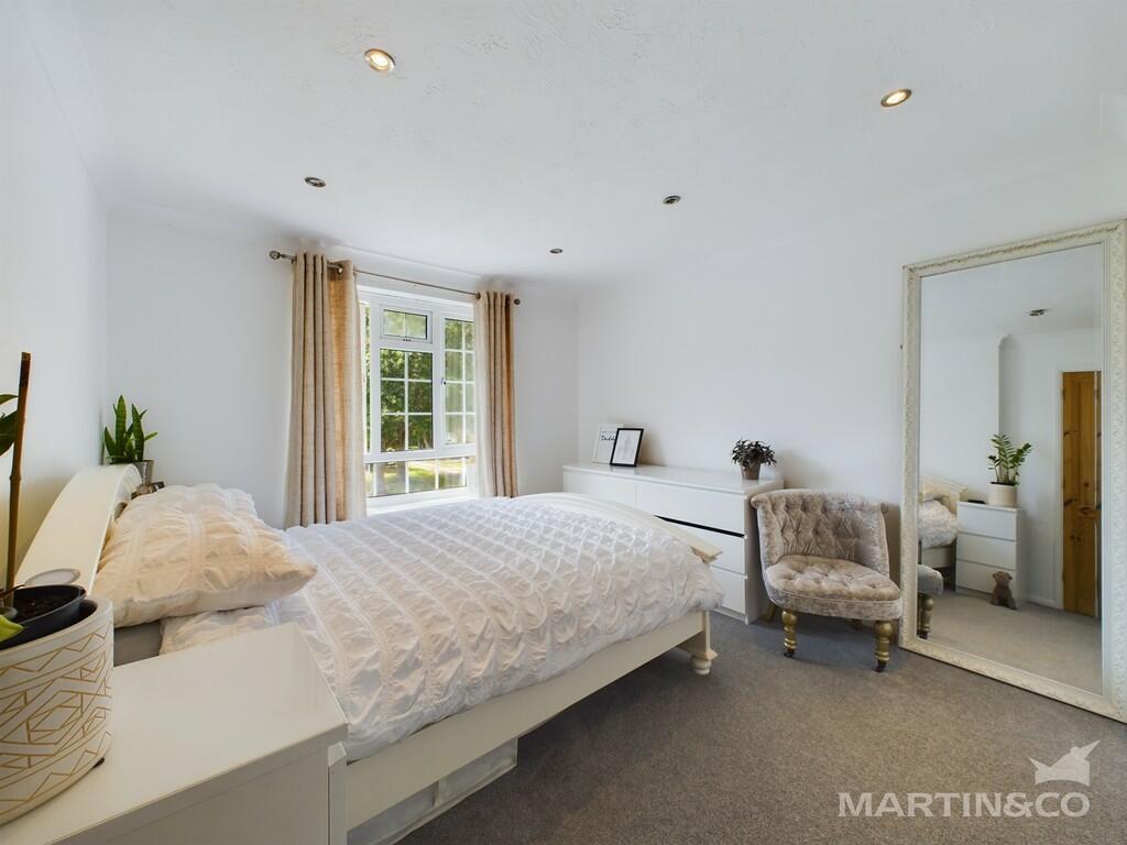 CAM02456G0-PR0091...