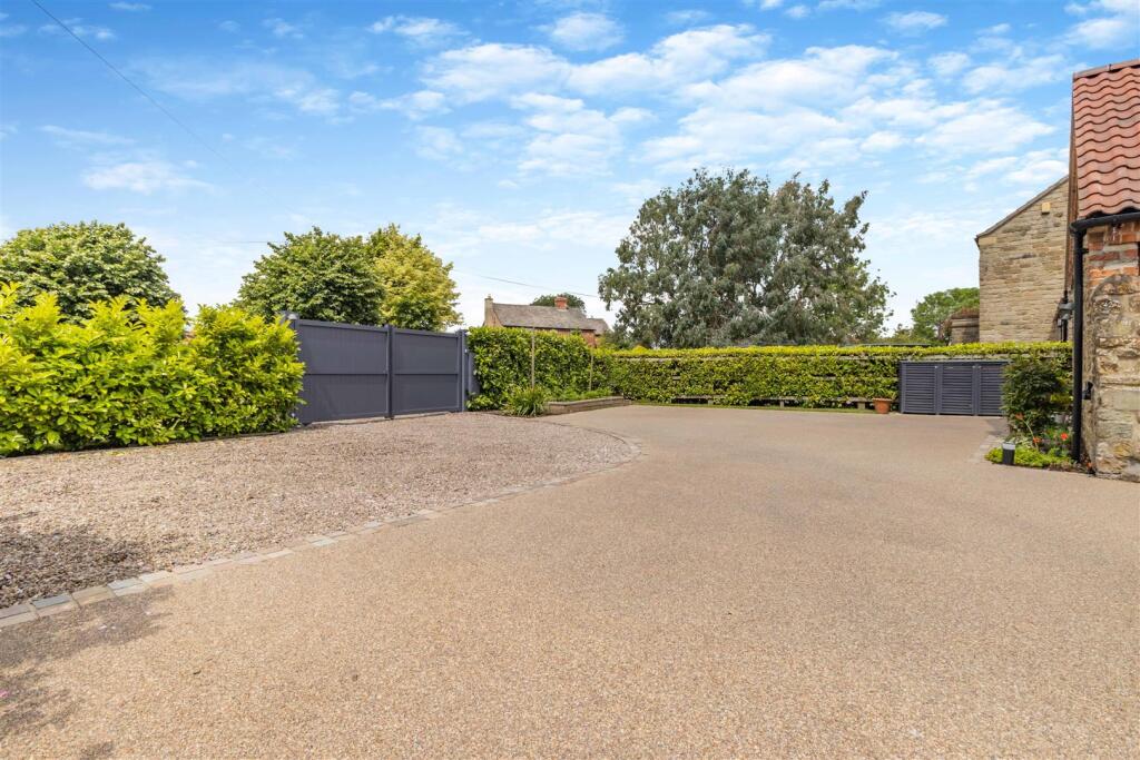 8604544-exterior20.jpg
