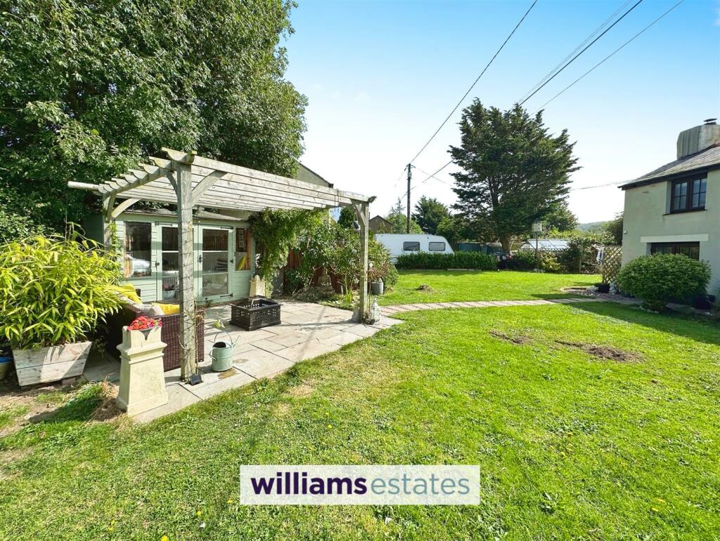 Rear Patio / Summer House