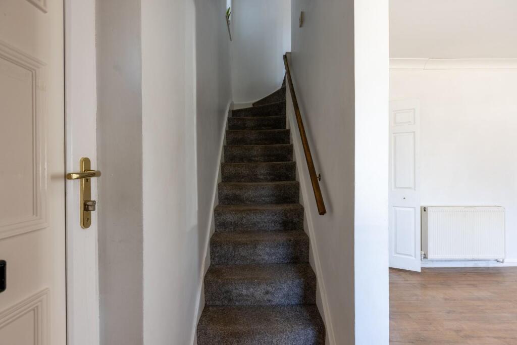 52 Meadow Vale, BS5--7.jpg