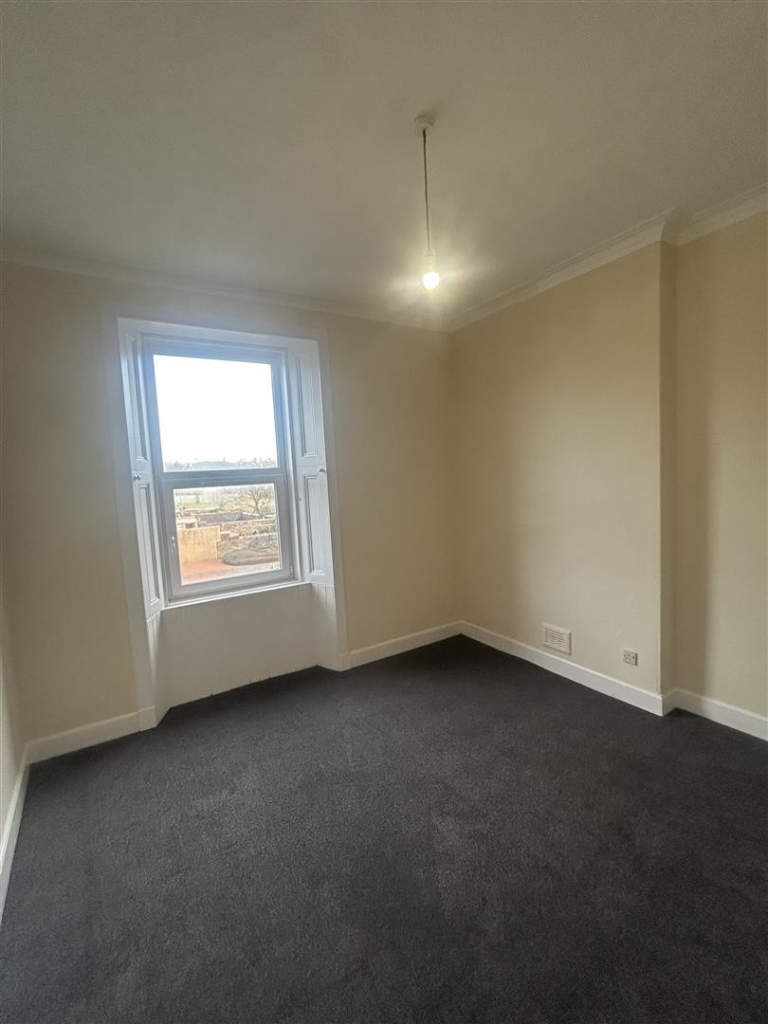 9a Gladstone Road Bedroom2.png