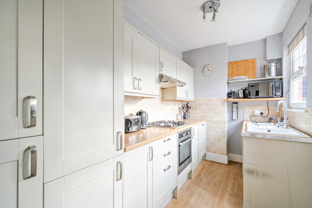 1357565-12-68dd54...