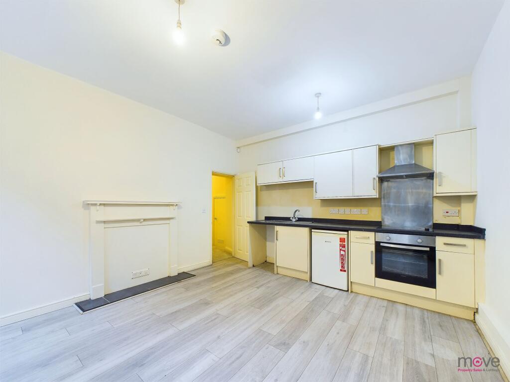 Kitchen/Living Space