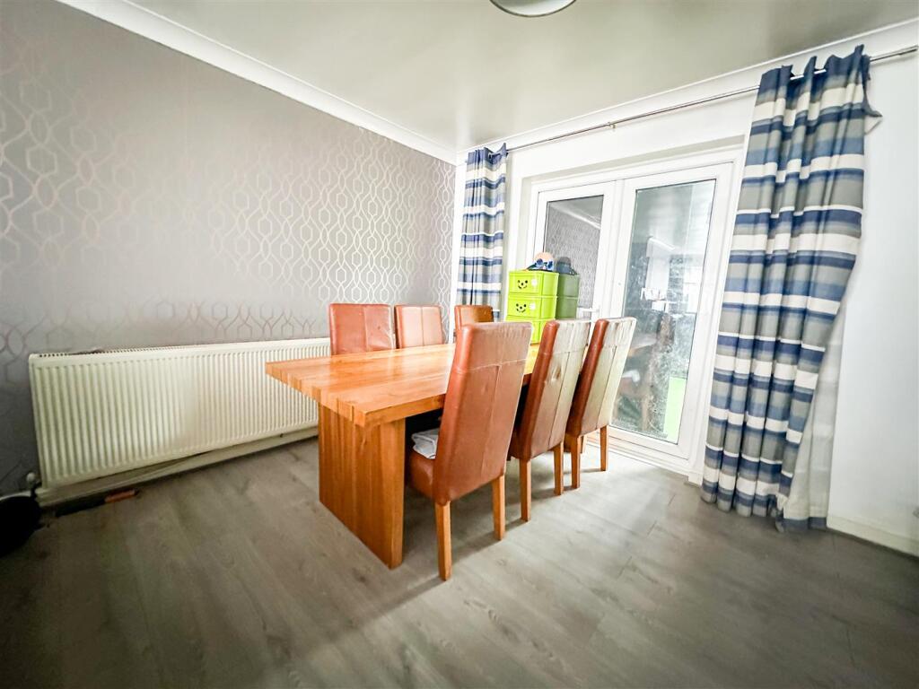 DINING AREA VIEW