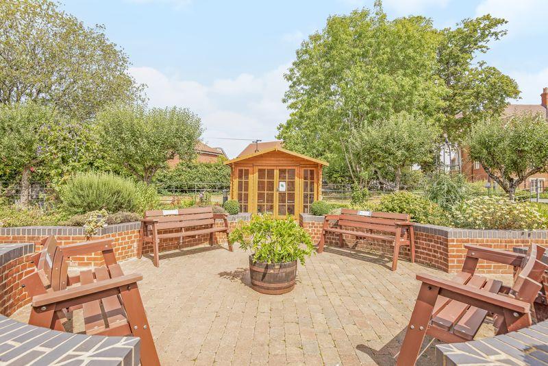 Courtyard seating