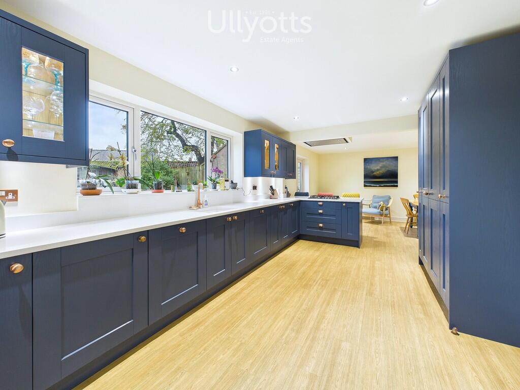 Kitchen/Dining Ro...