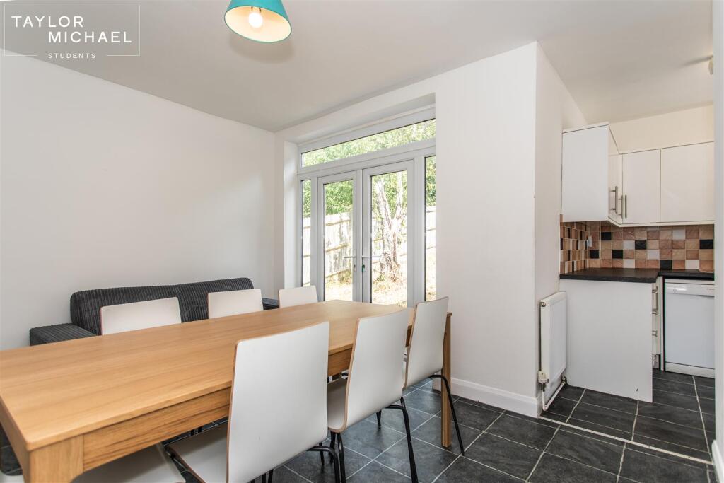 Dining Room / Living Room