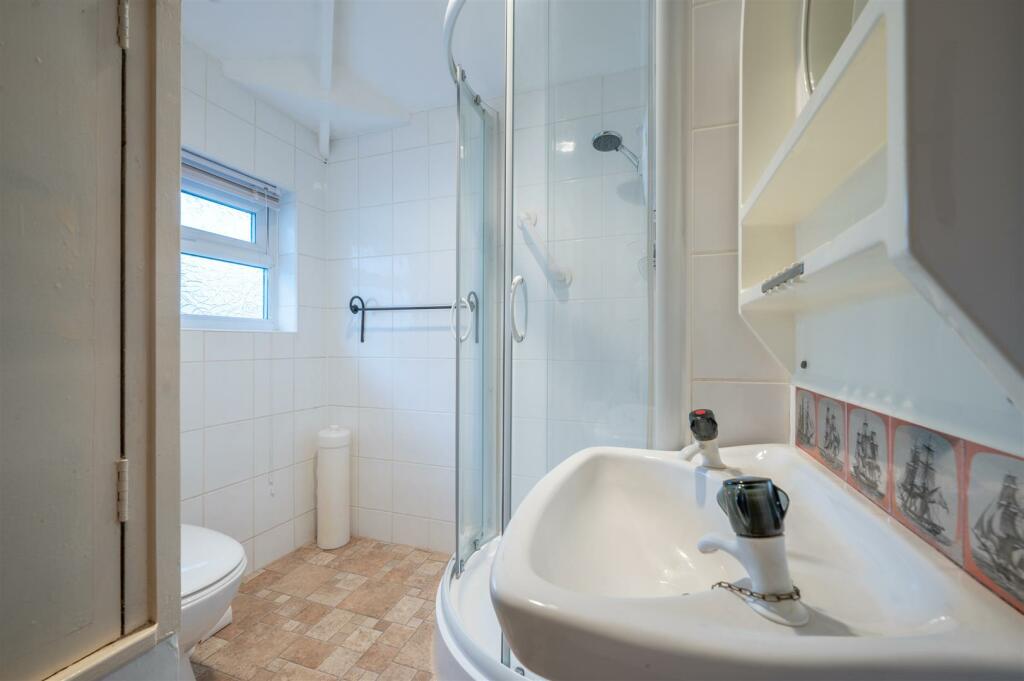 Family Shower Room