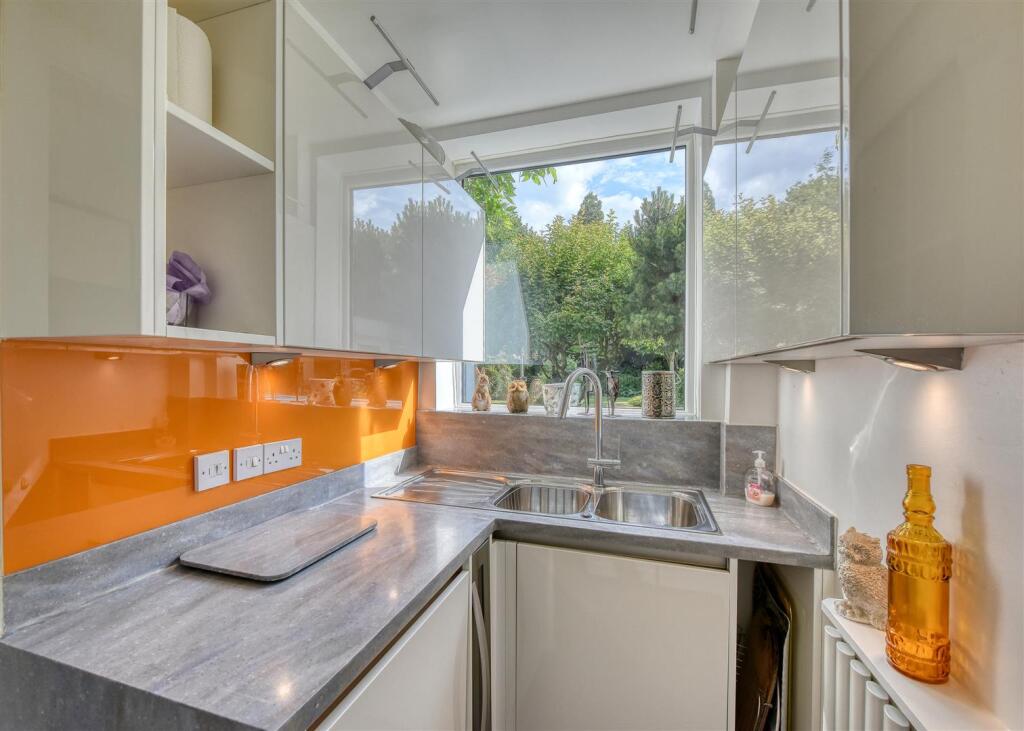 67 Sandringham Road-Breakfast Room (3).jpg