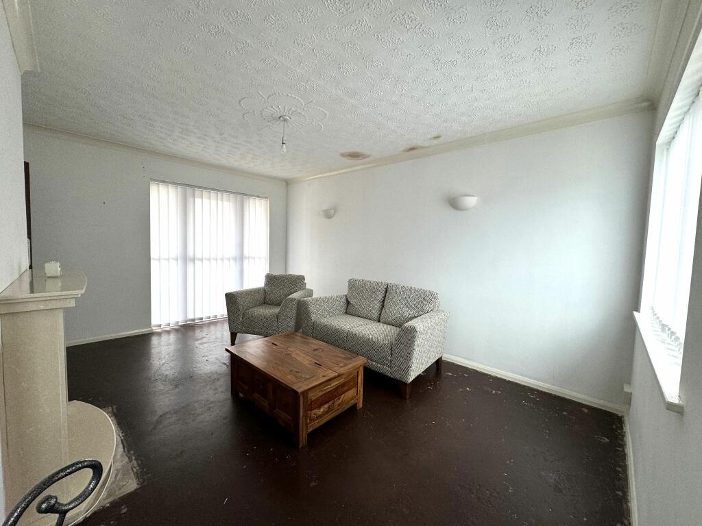 Photograph 3