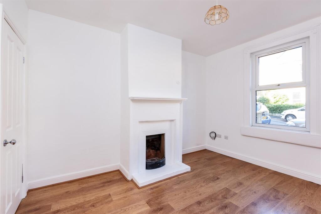 5 Brooklyn Road, Bath, BA1 6TF-15.jpg