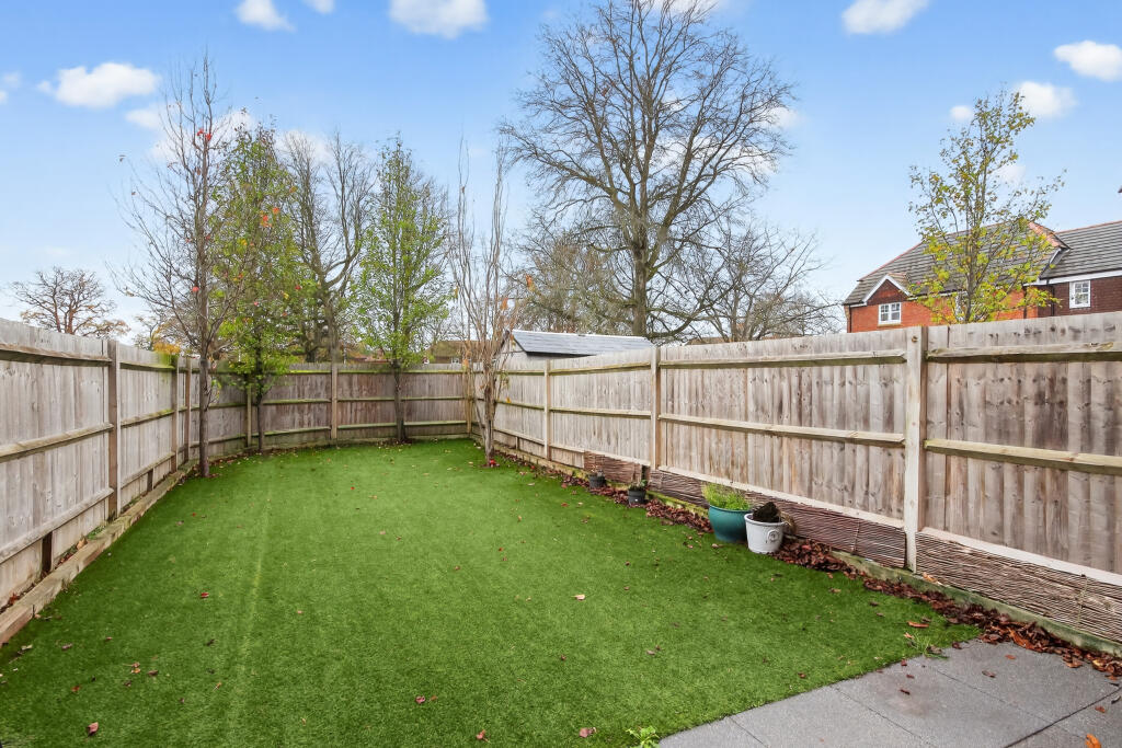 1equestraincourtlarge1