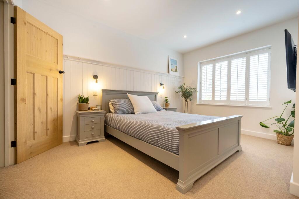 Principal Bedroom Ground Floor
