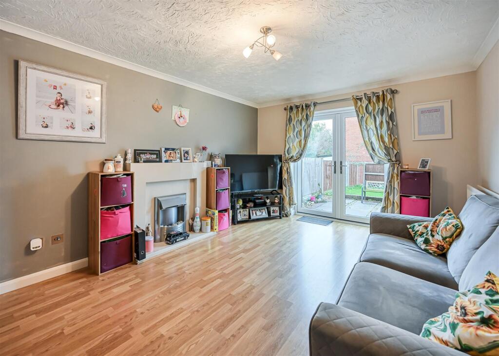 10 Ridley Close-6.jpg