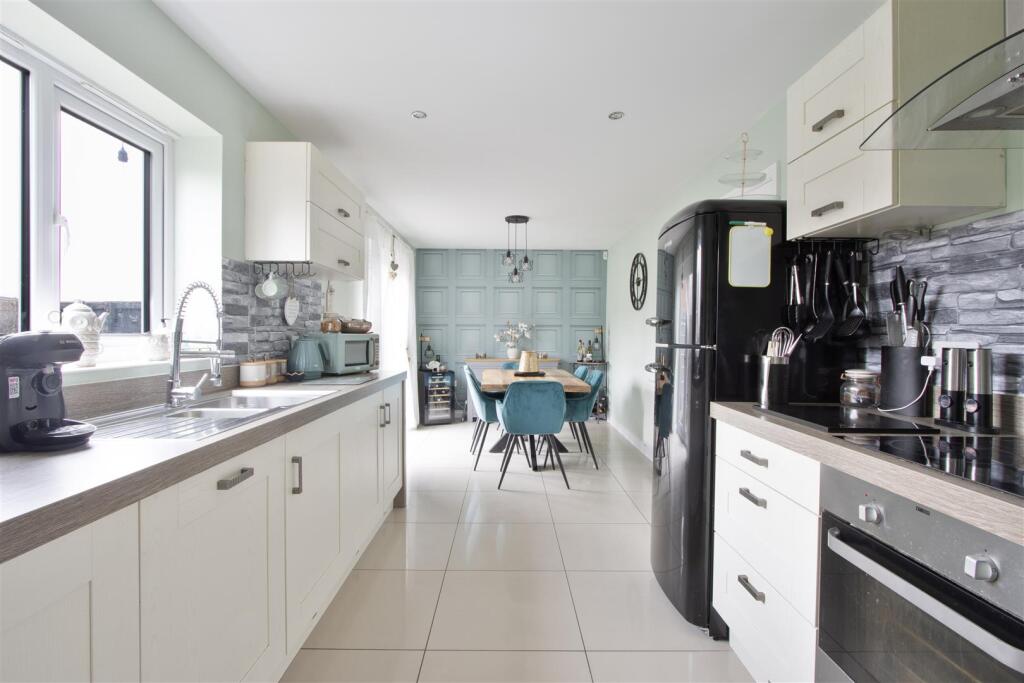 Dining Kitchen