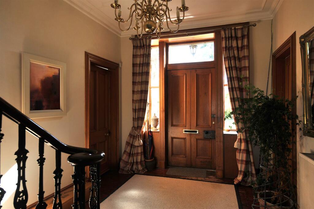 ENTRANCE HALLWAY