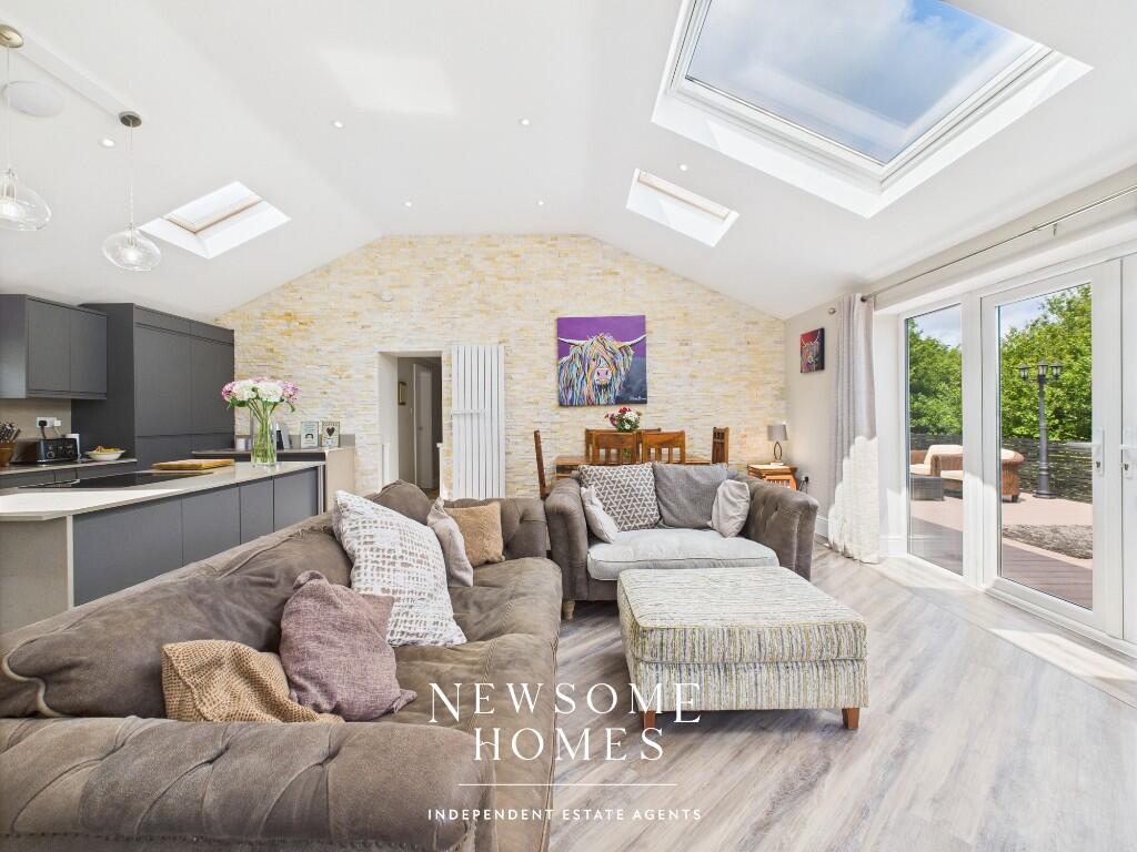 Kitchen/ Family Room