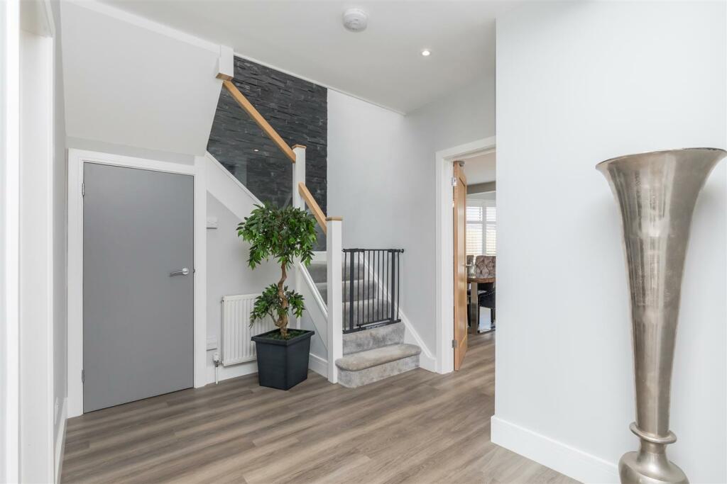 Marsh House, Woodland Drive-16.jpg