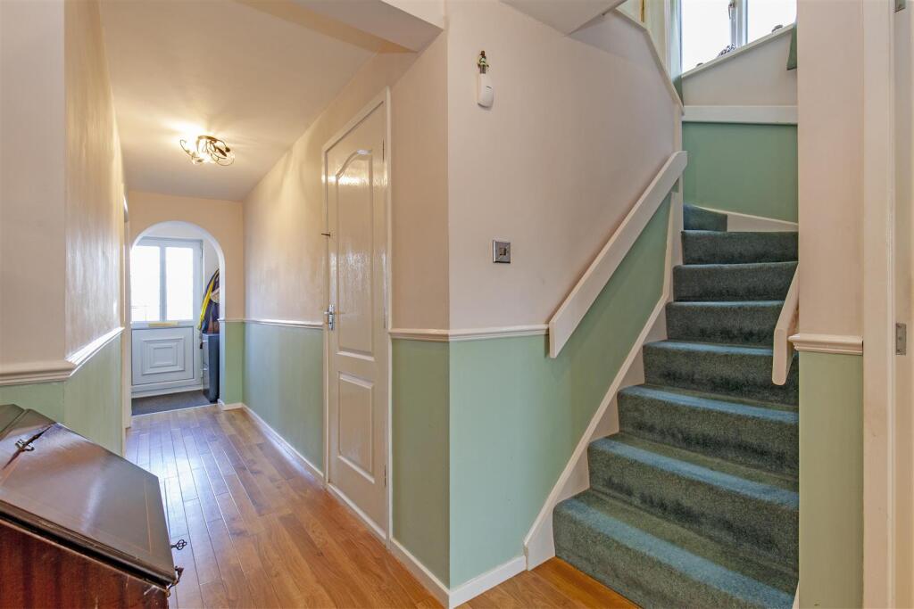 Entrance Hall-1.jpg