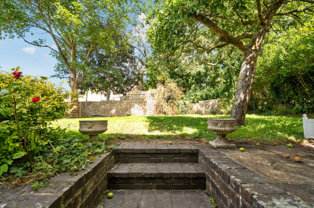 1325877-7-6877882...