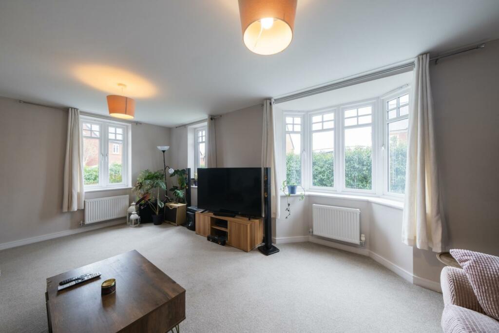 65 Hazelhurst Way-002.jpg