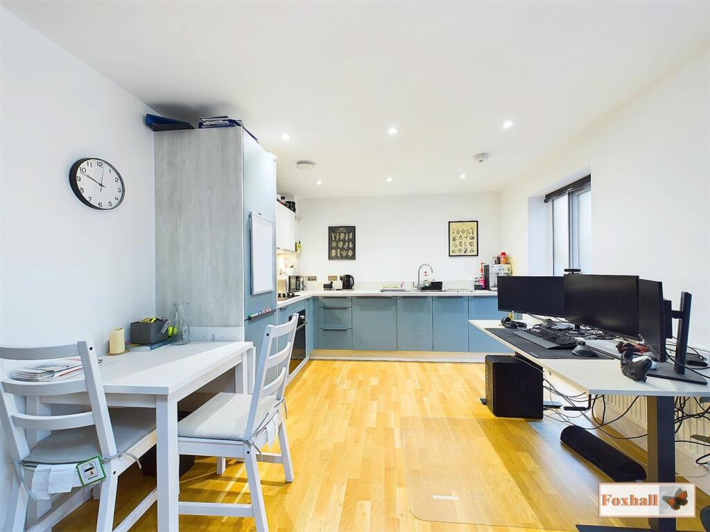 Kitchen / Lounge / Diner