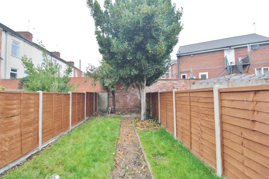 REAR  GARDEN -