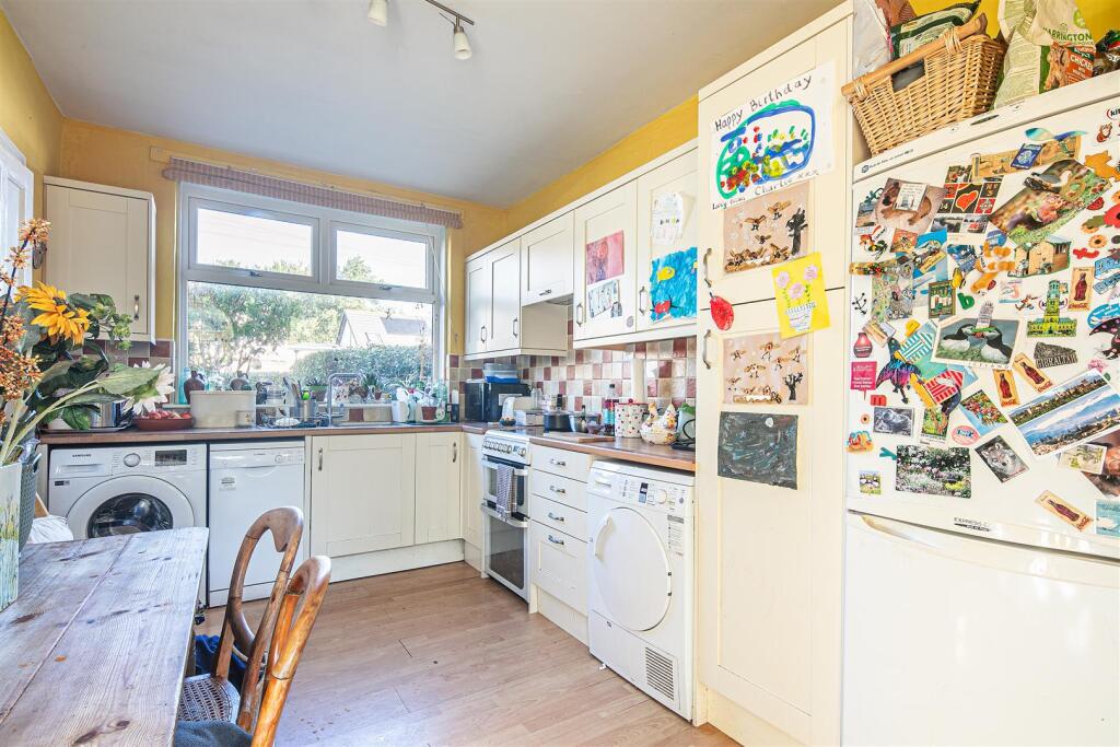 Kitchen diner