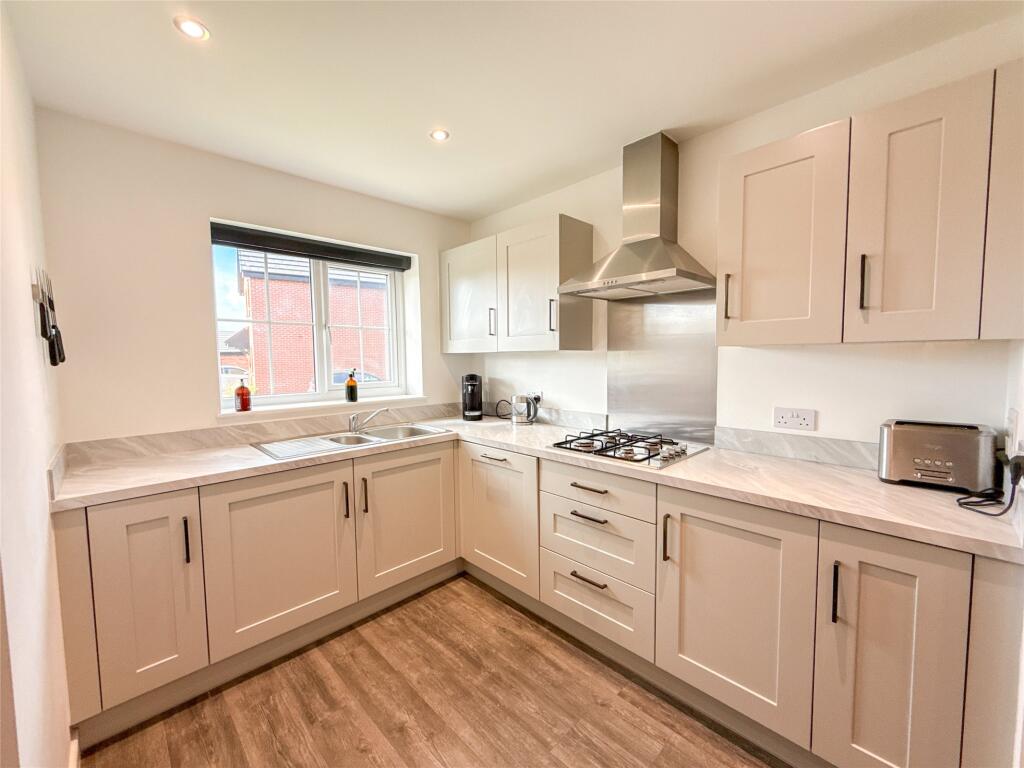 Breakfasting Kitchen