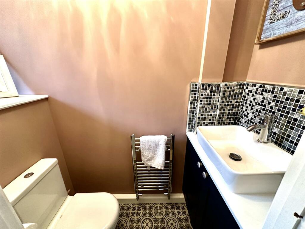 CLOAKROOM/WC