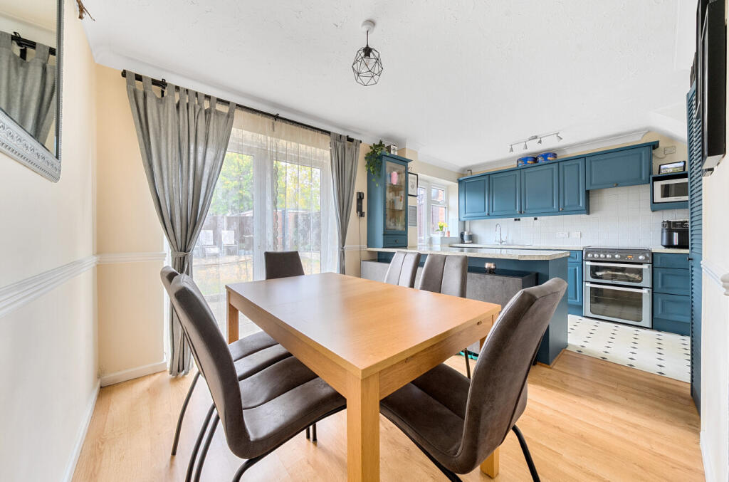 1342497-17-68a5a2...