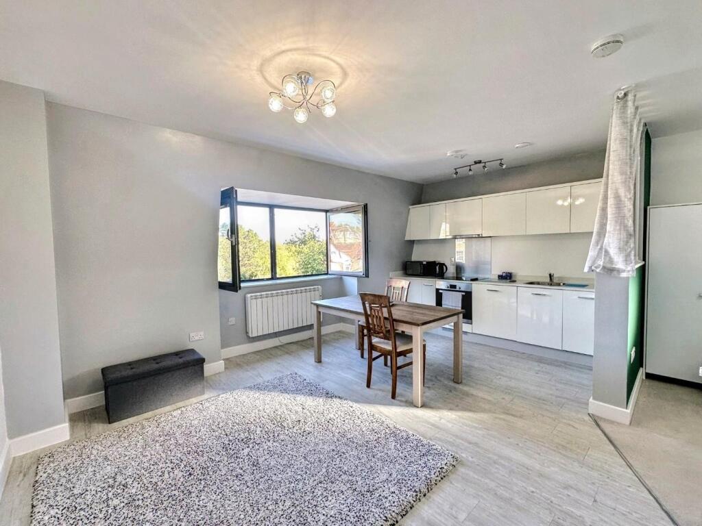 WhatsApp Image 20250925 at 172035_51e5e221.jpg