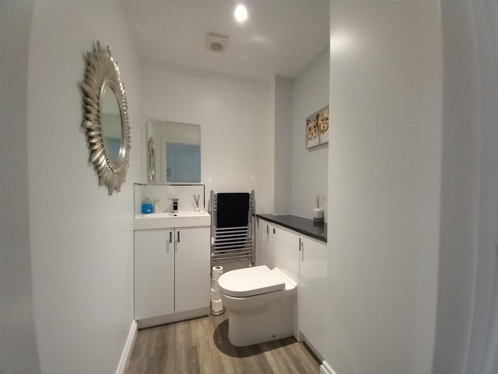 2 Maine Close WC.jpg