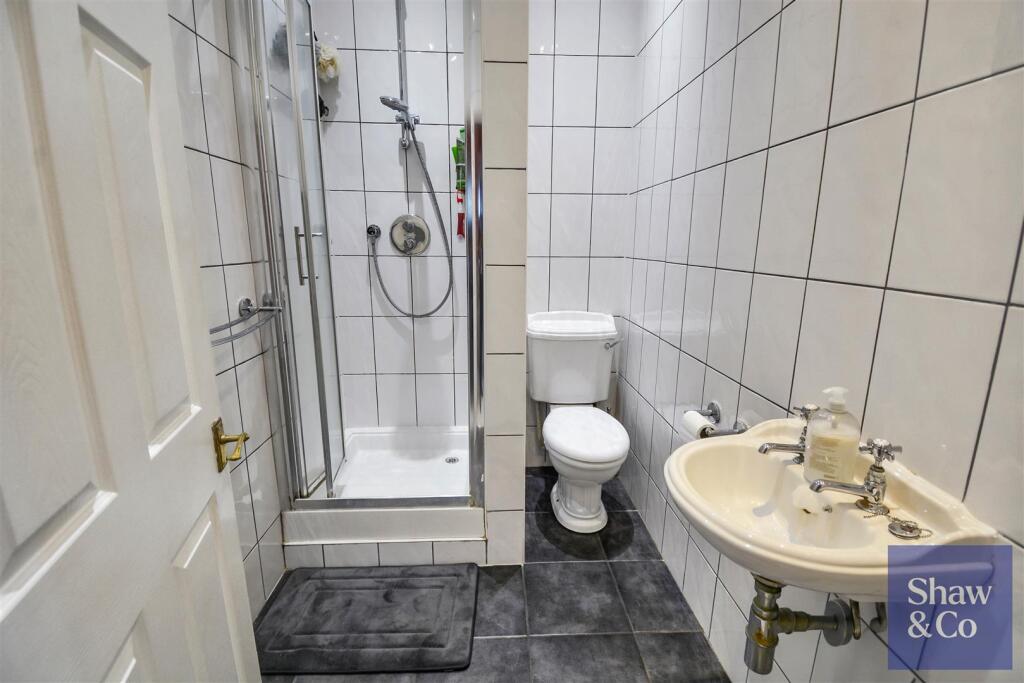 ShowerRoom.jpg