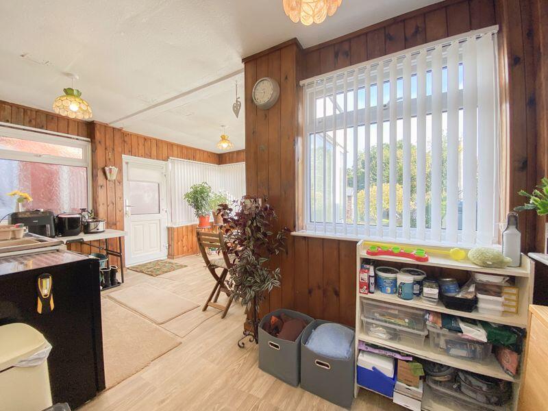 GARDEN ROOM