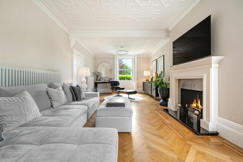 Formal Lounge