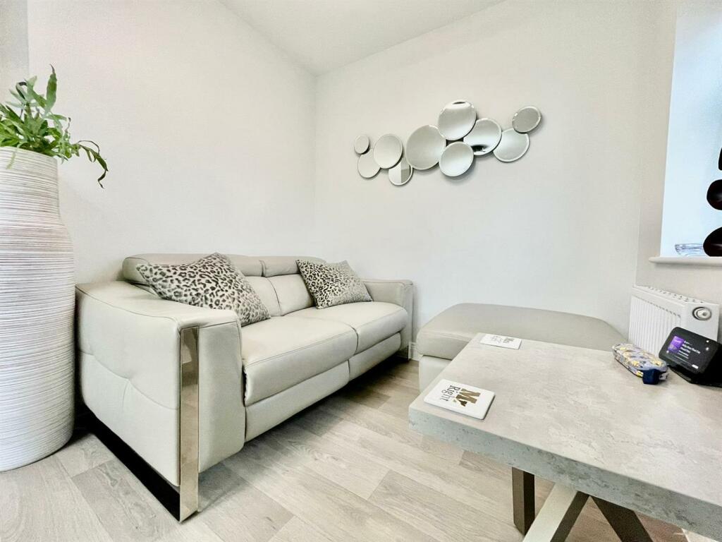 PHOTO-2024-11-06-15-44-55 2.jpg