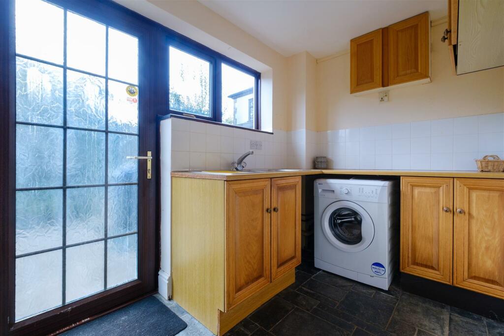 Parry_September House Looe-6.jpg