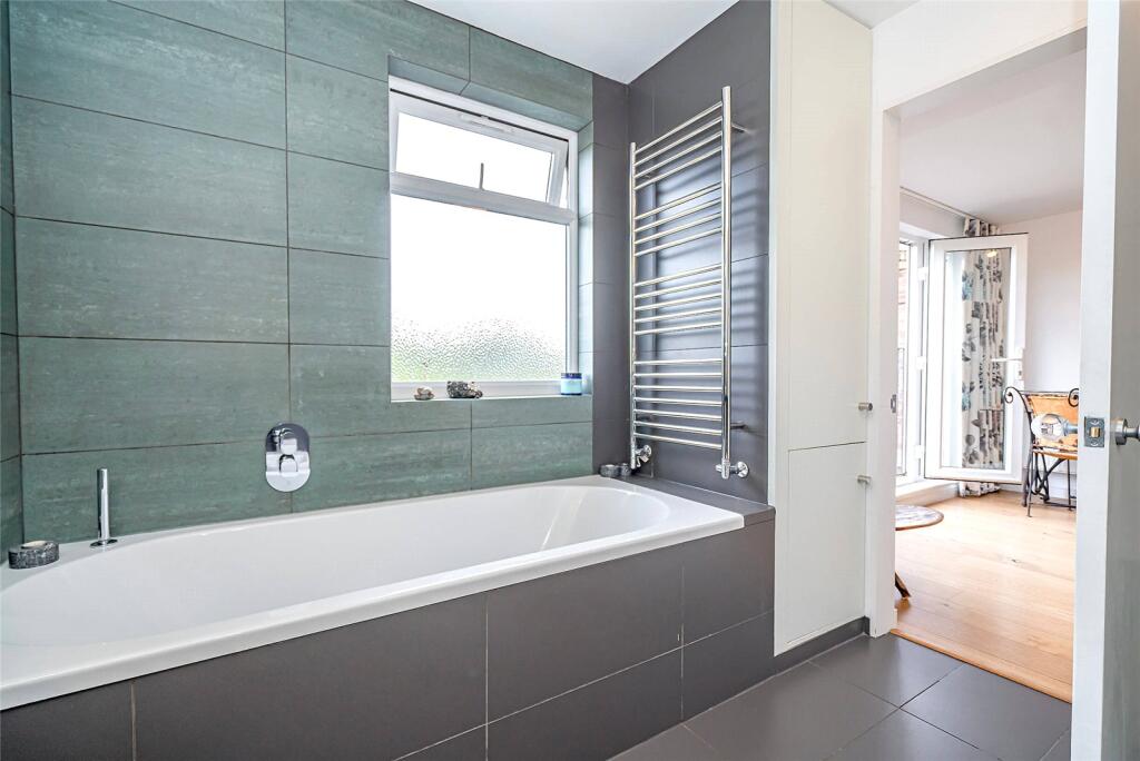 Bedroom 5 En-Suite B