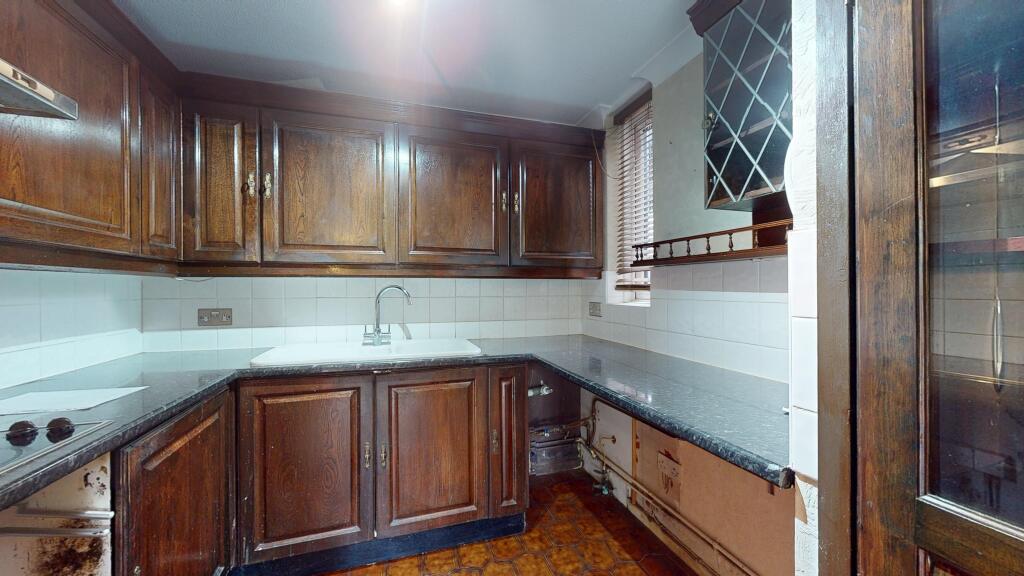 12 Beckett Close, Streatham, London, SW16 1AN