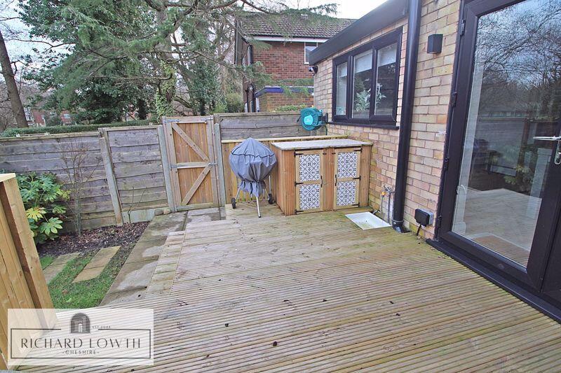 Decking/Outdoor Kitchen