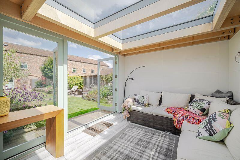 Purpose built studio/home office