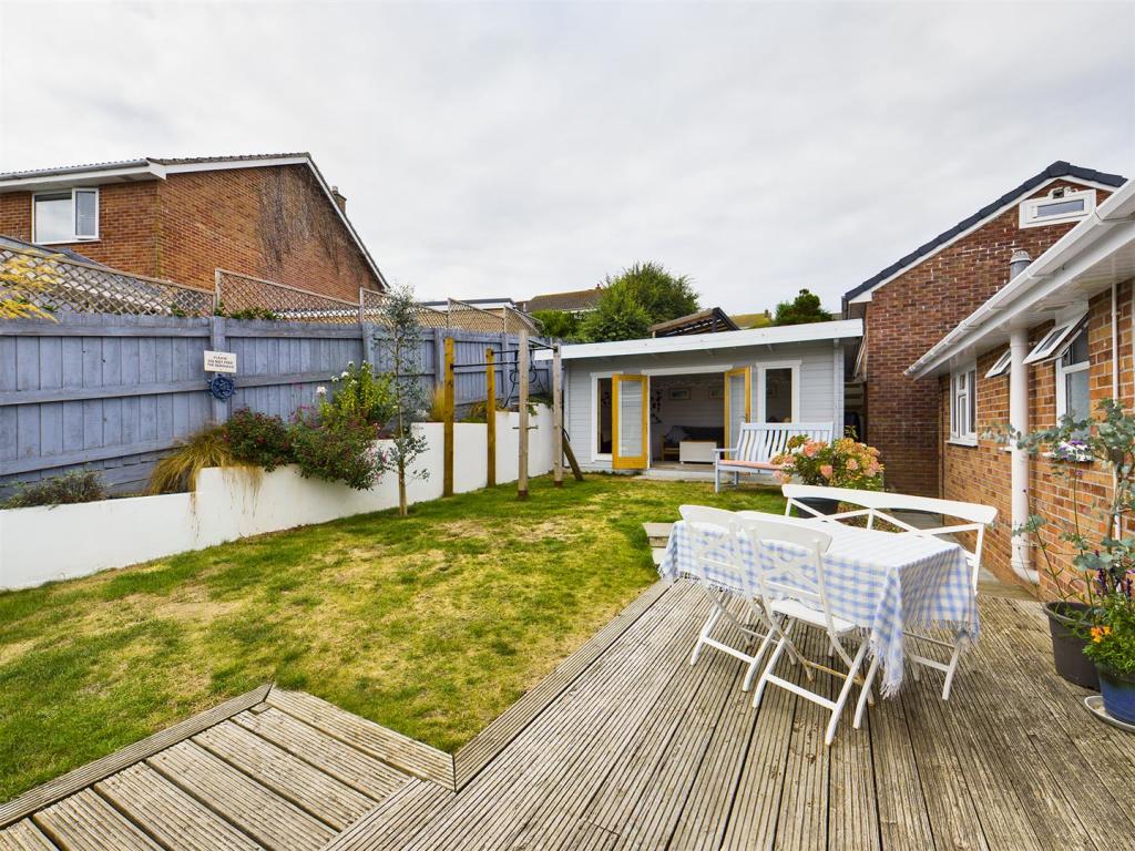 37 Penmere Drive Garden