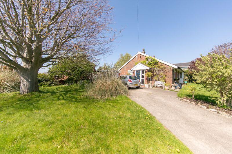 Front garden &amp; driveway