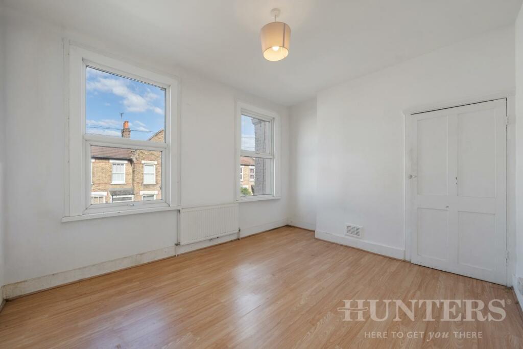 123 Poynton Road N17 9SJ-2.jpg