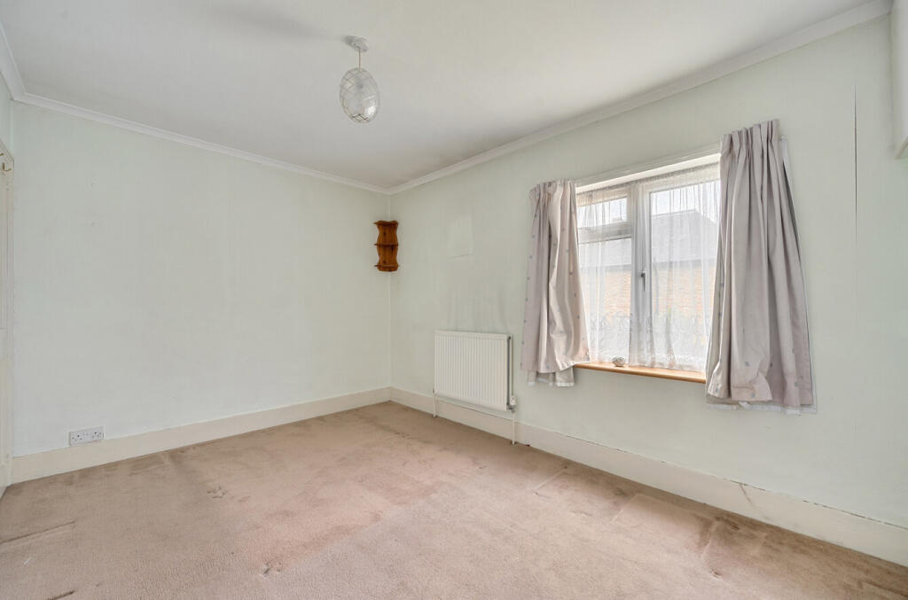 1341074-5-689cc6f...