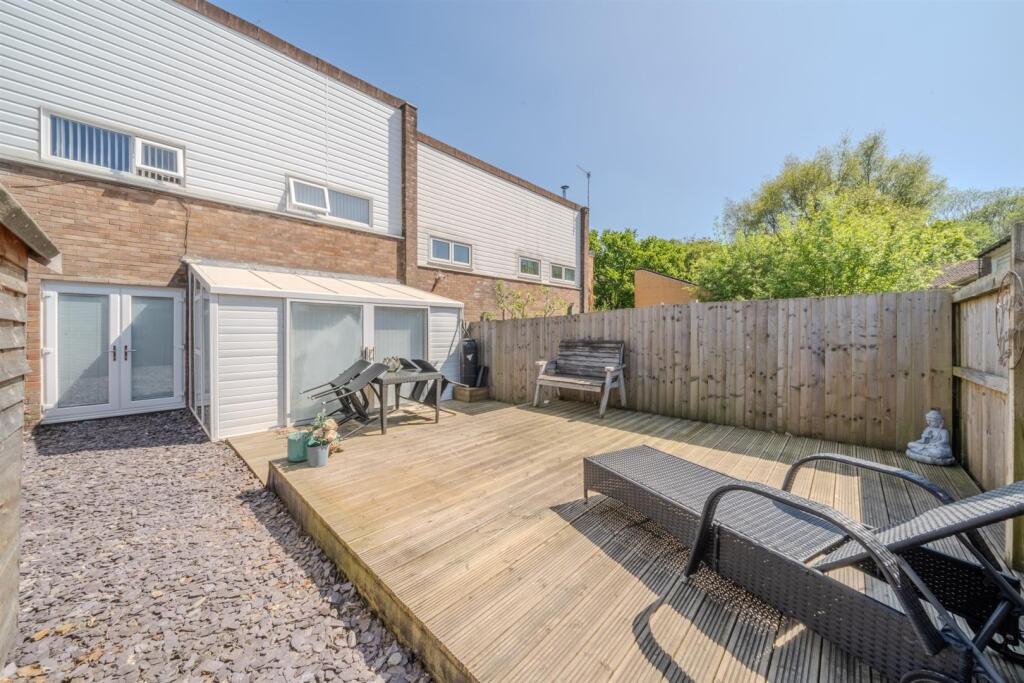 61 East Roedin-18.jpg