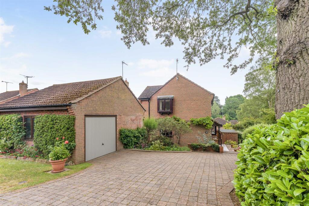 31 Foscote Rise -21.jpg