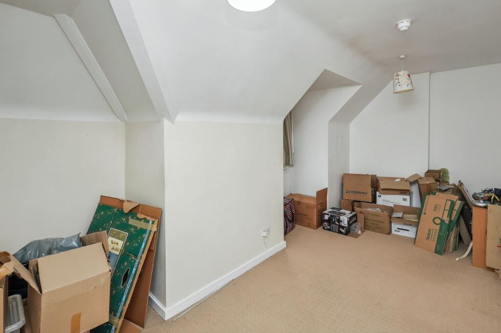 4 Antrim Grove, Belsize Park, London NW3 4XR